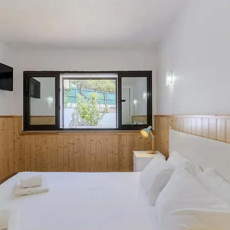 #400 Oasis 1br & Pool Apartment